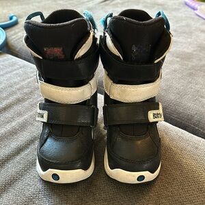 Burton Snowboard Boots, Grom